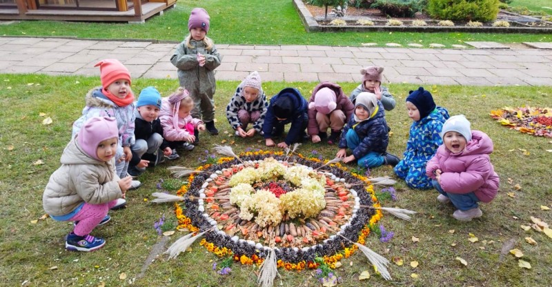 Rudeninė mandala